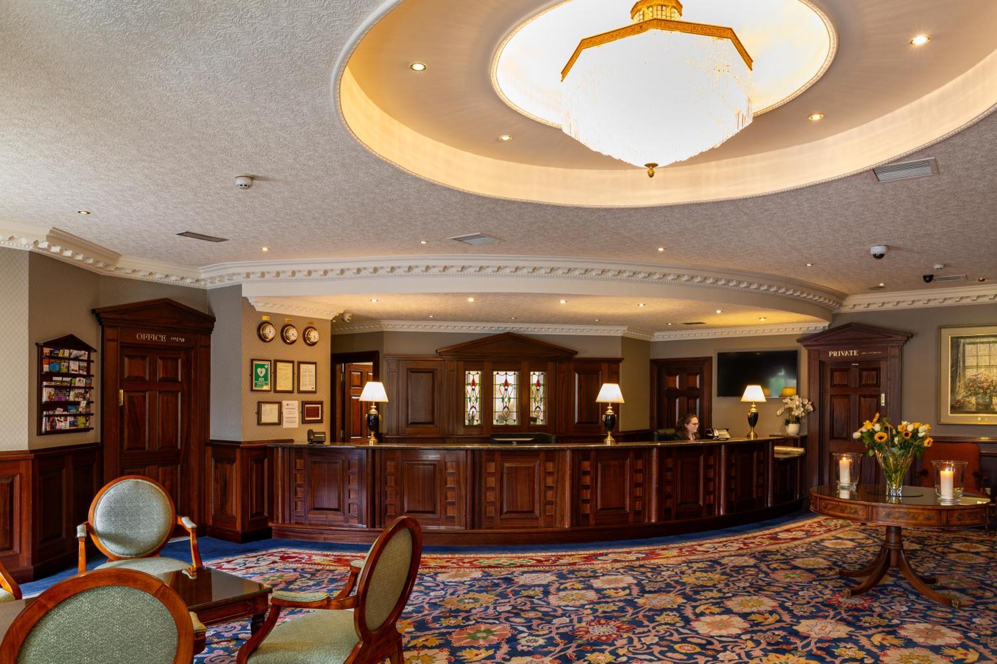 Seven Oaks Hotel Carlow Bagian luar foto