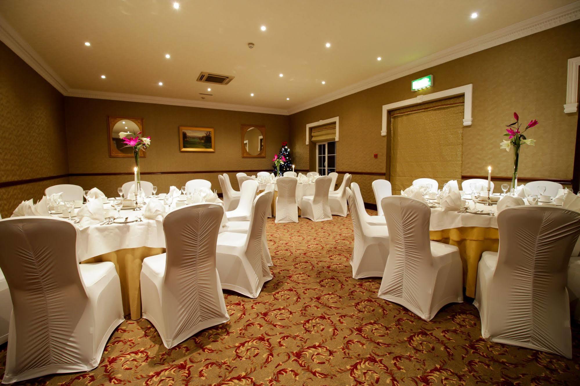 Seven Oaks Hotel Carlow Bagian luar foto