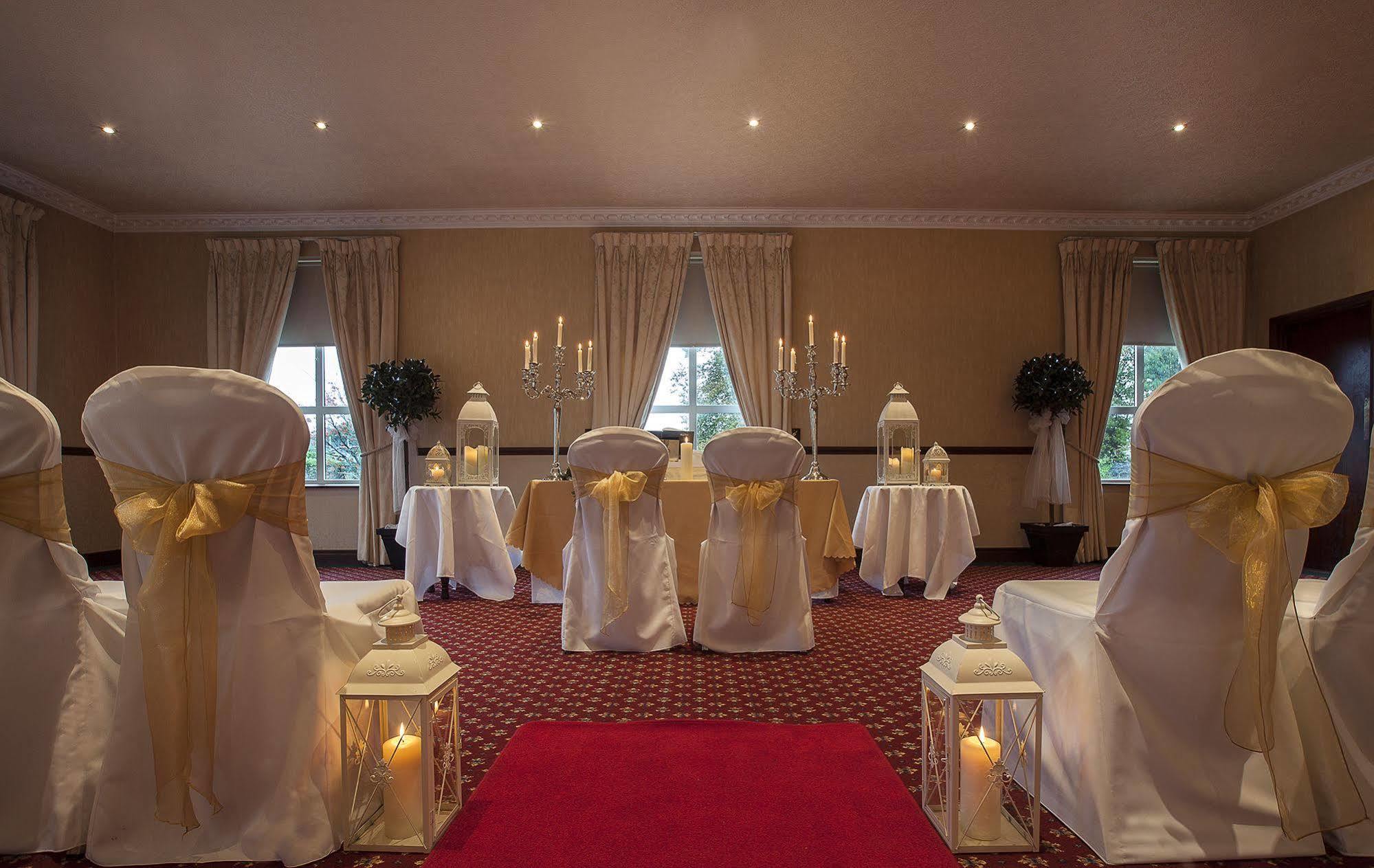 Seven Oaks Hotel Carlow Bagian luar foto