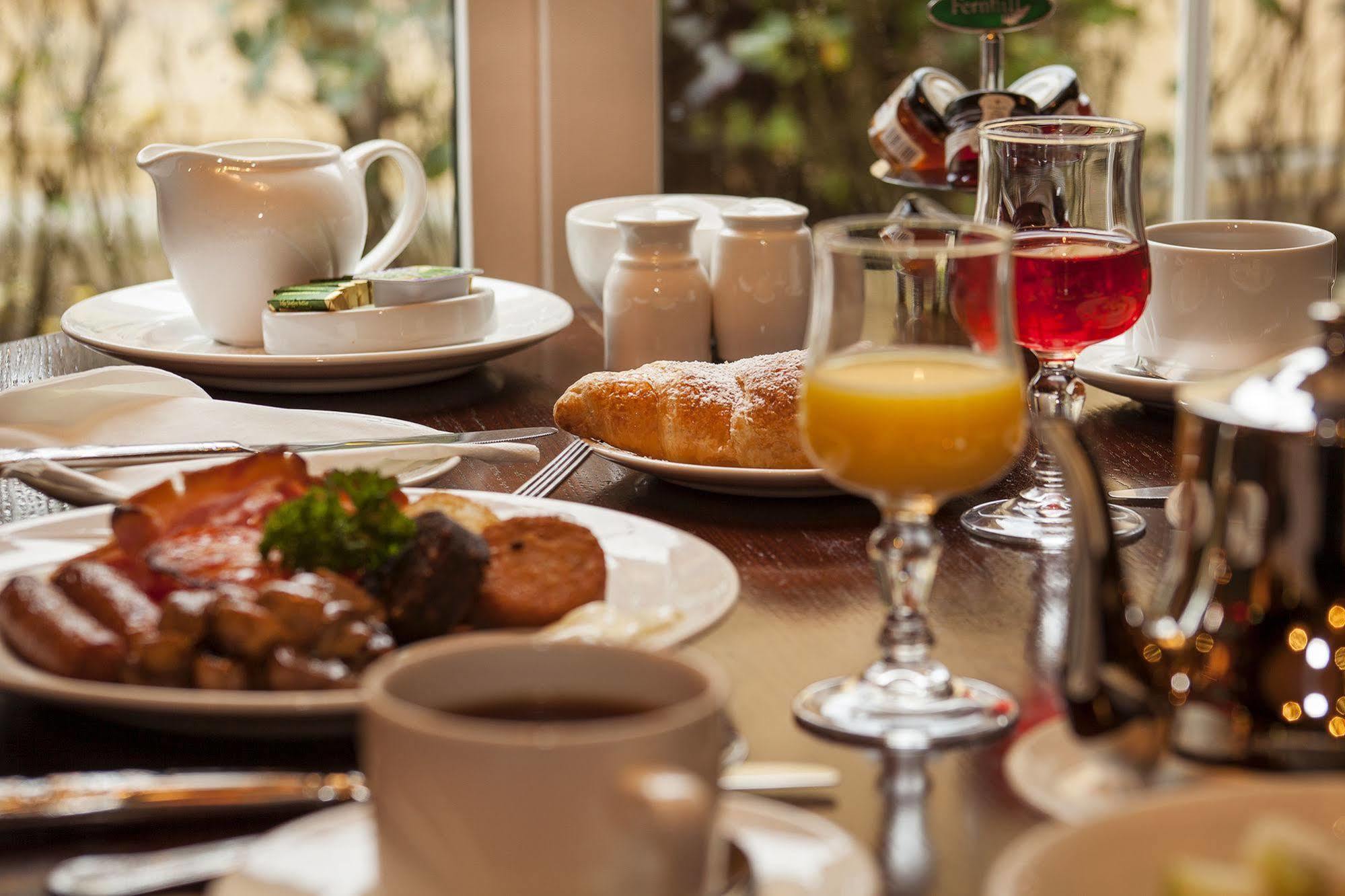 Seven Oaks Hotel Carlow Bagian luar foto